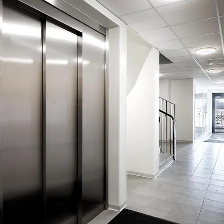 아파트 Hiisi Homes Fatabuurinkatu